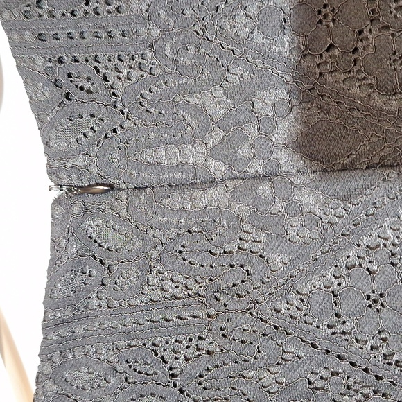 Ronni Nicole Black Lace Long Sleeve Shift Dress w/ Nude Body Lining Size 18 - Picture 7 of 9